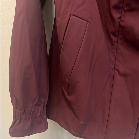 Lululemon -  Ski windbreaker Jacket with Hood and Zipper Closure - Picture 2 of 9